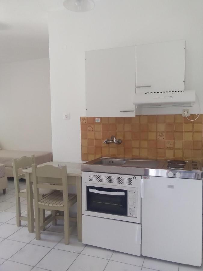 Gorgona Apartments & Studios อิปโซส ภายนอก รูปภาพ