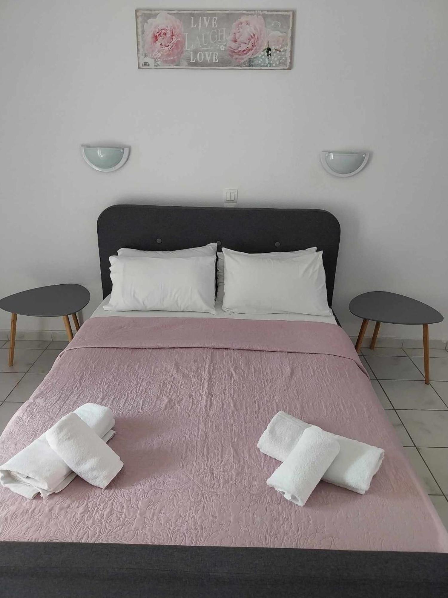 Gorgona Apartments & Studios อิปโซส ภายนอก รูปภาพ